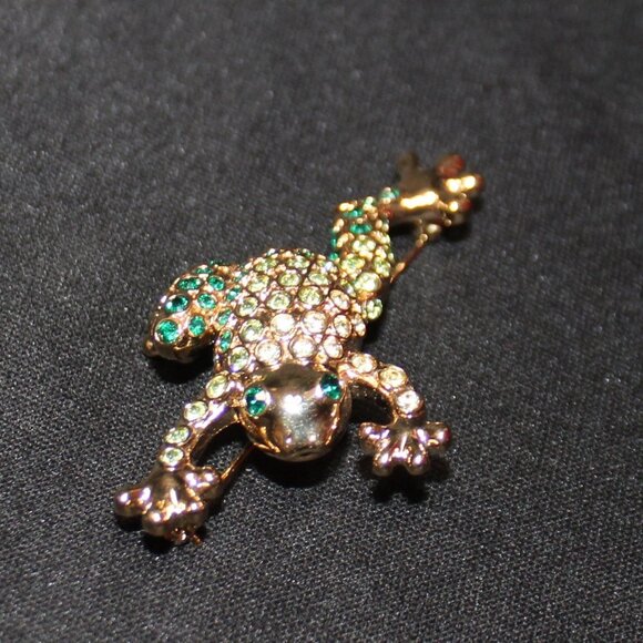Monet Green Frog Rhinstone Brooch - Picture 11 of 14